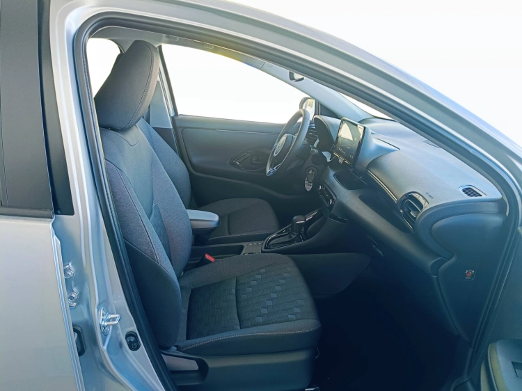 10 - Toyota Yaris Yaris 1.5h Trend