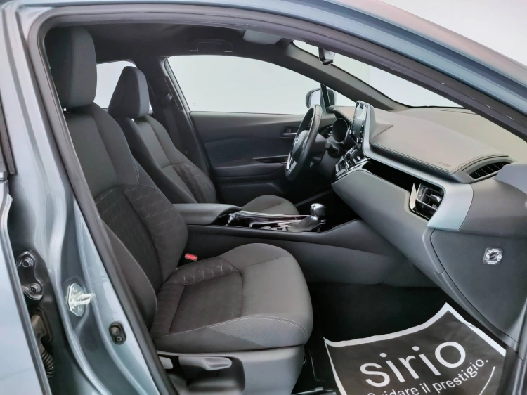 15 - Toyota C-HR C-HR 1.8h Trend e-cvt