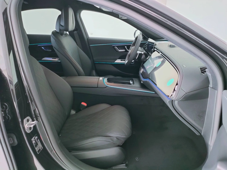 11 - Mercedes-Benz Classe E 300 de phev AMG Line Premium 4matic auto