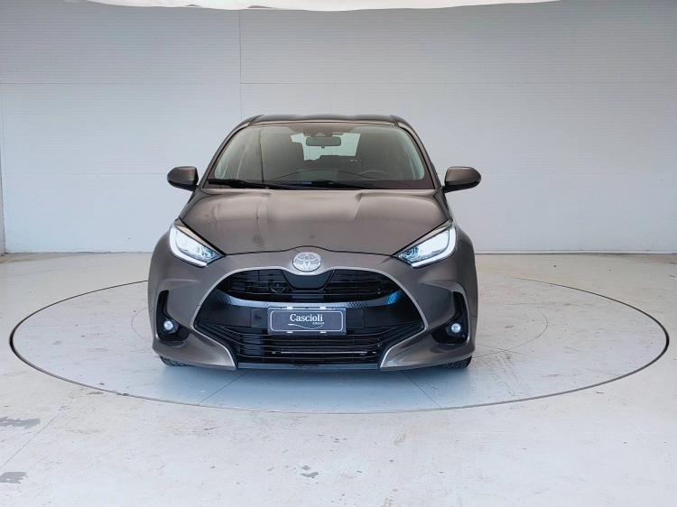 2 - Toyota Yaris Yaris 1.0 Trend
