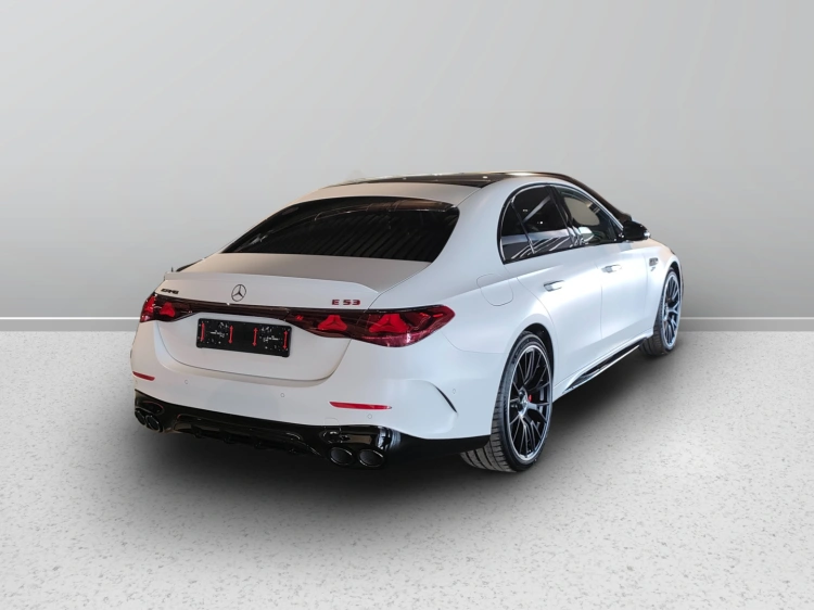 16 - Mercedes-Benz CLASSE E 53 Hybrid 4MATIC+