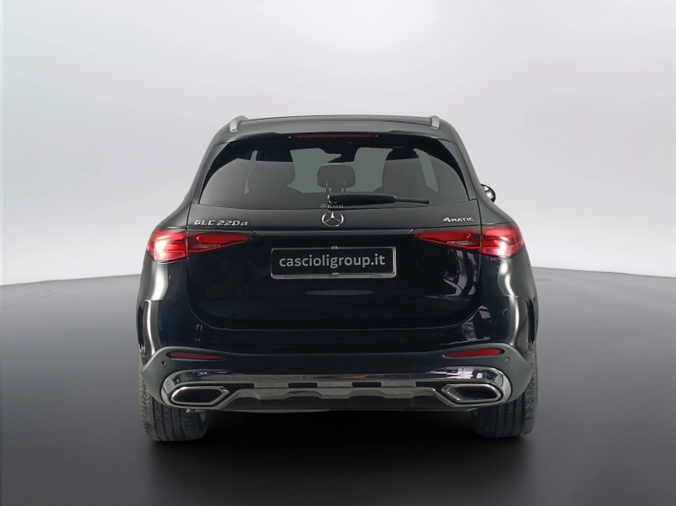 5 - Mercedes-Benz GLC 220 d AMG Premium Plus 4matic auto