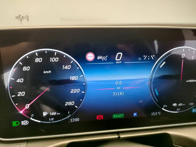 16 - Mercedes-Benz Classe C SW 300 de phev AMG Line Advanced auto