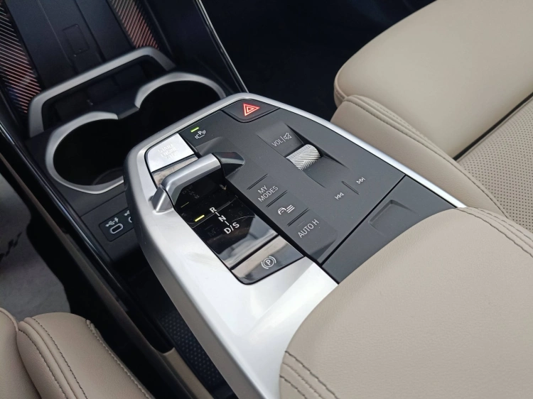 16 - BMW X1 X1 sdrive18i X-Line auto