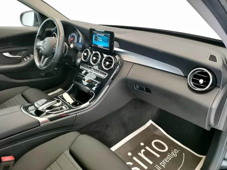 12 - Mercedes-Benz Classe C SW 220 d Sport auto