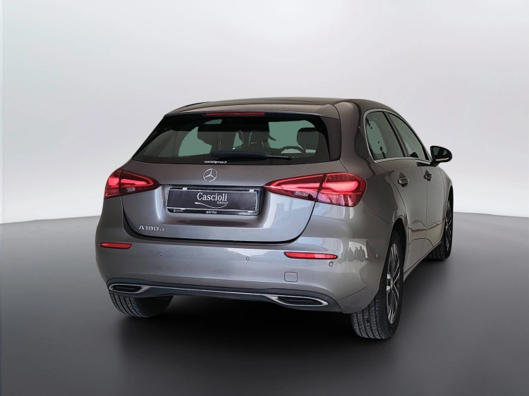 6 - Mercedes-Benz Classe A 180 d Progressive Advanced auto