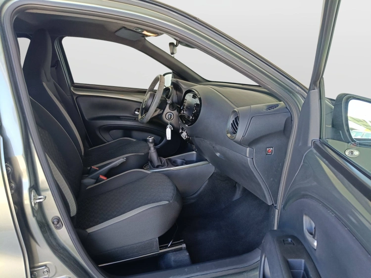 11 - Toyota Aygo X Aygo X 1.0 Trend 72cv