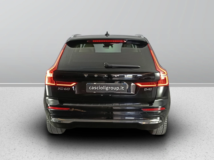 5 - Volvo XC60 XC60 2.0 B4 Inscription awd auto