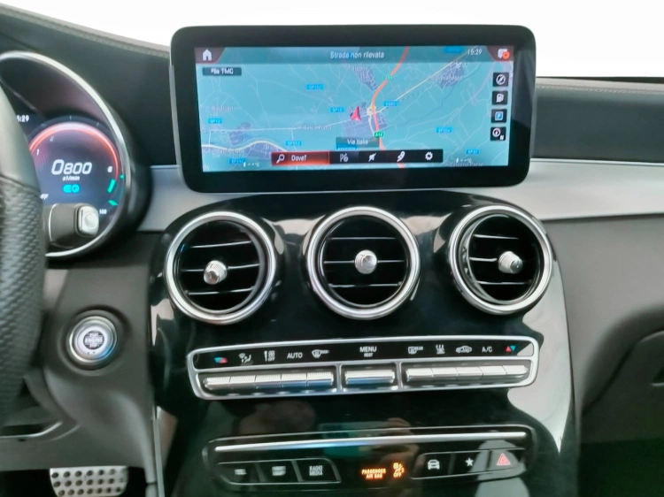 11 - Mercedes-Benz GLC Coupe 300 de phev (eq-power) Premium 4matic auto