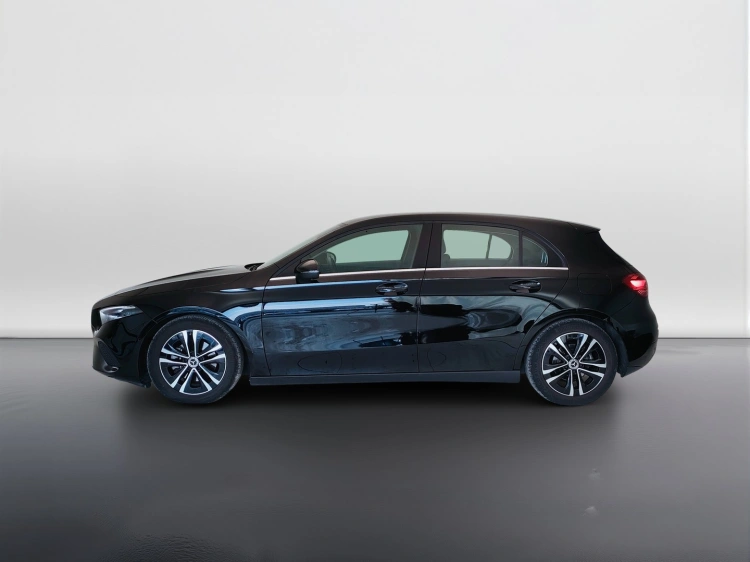 8 - Mercedes-Benz Classe A 180 d Advanced auto