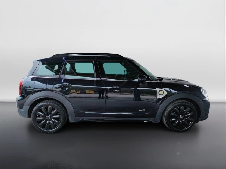 7 - MINI Countryman Mini Countryman 1.5 Cooper SE Essential all4 auto