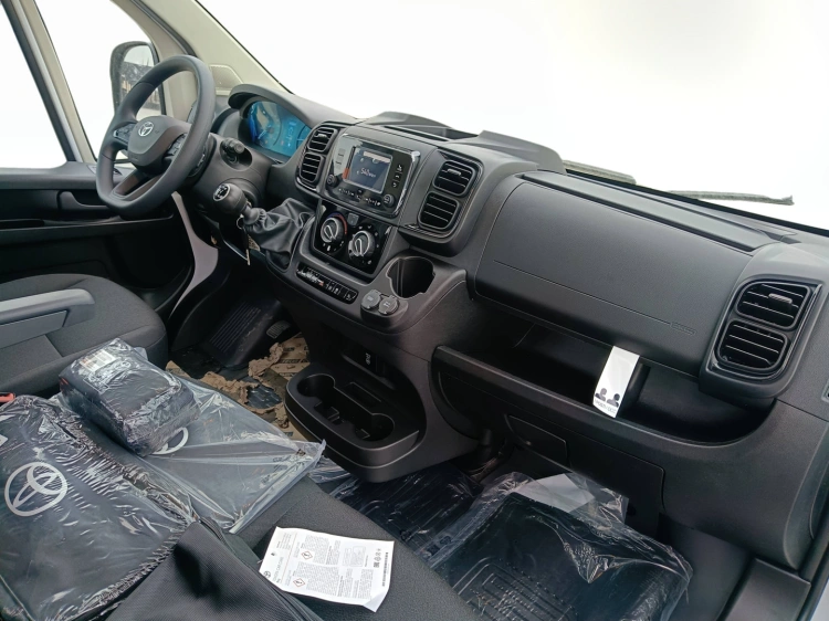 10 - Toyota Professional Proace Max PMAX CHA 140M L3H1 35H S MY24