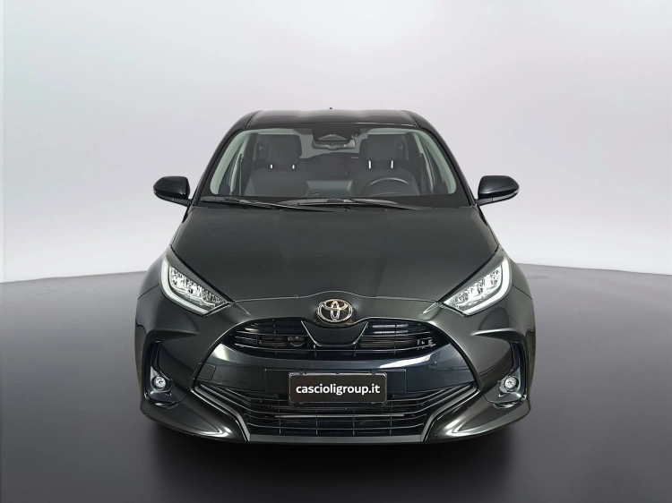 2 - Toyota Yaris Yaris 1.5h Trend