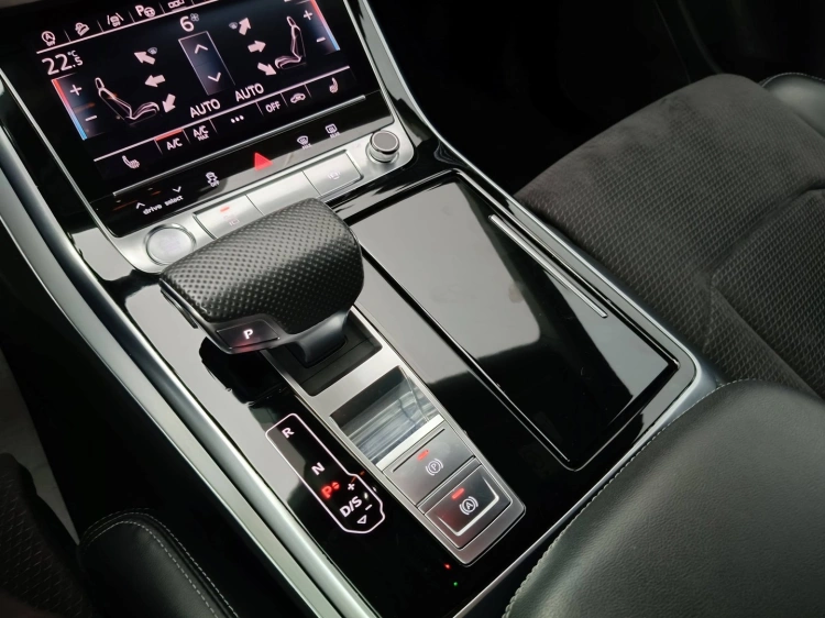19 - Audi Q8 Q8 50 3.0 tdi mhev quattro tiptronic