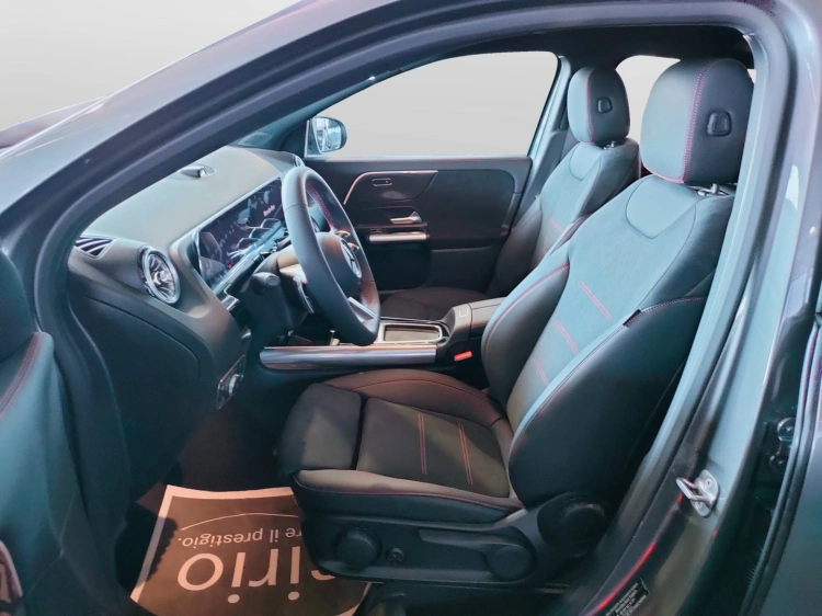 10 - Mercedes-Benz GLA 200 d automatic