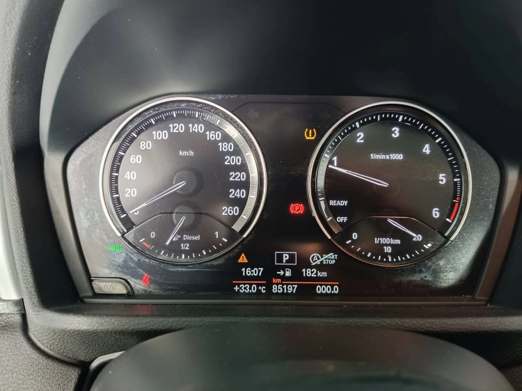 13 - BMW X1 X1 sdrive18d Advantage auto