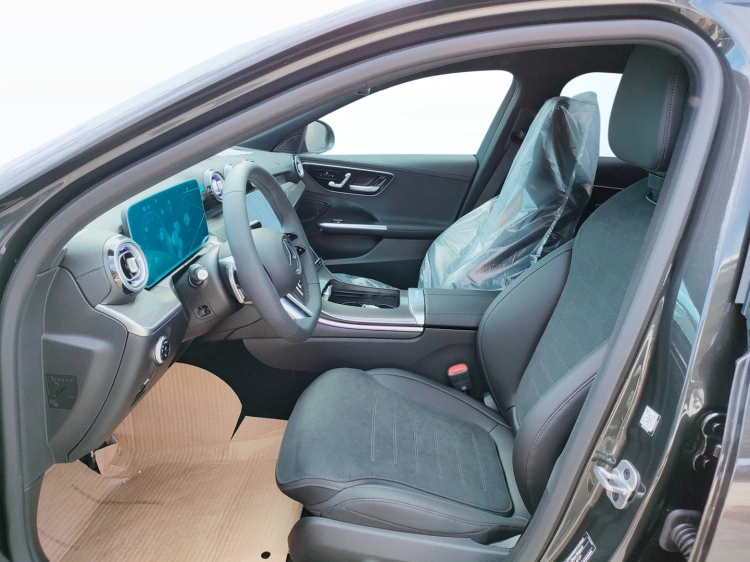 10 - Mercedes-Benz Classe C 220 d 4MATIC Station Wagon