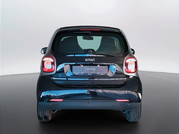 4 - smart fortwo Fortwo eq Passion 22kW