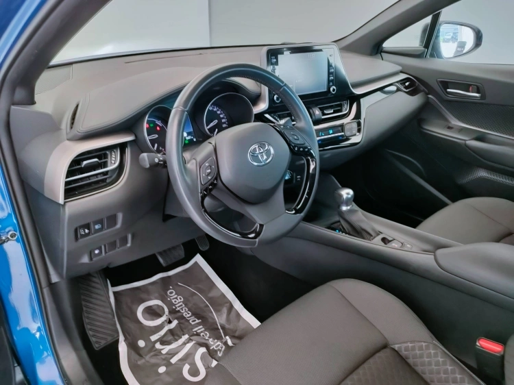 14 - Toyota C-HR C-HR 1.8h Active e-cvt