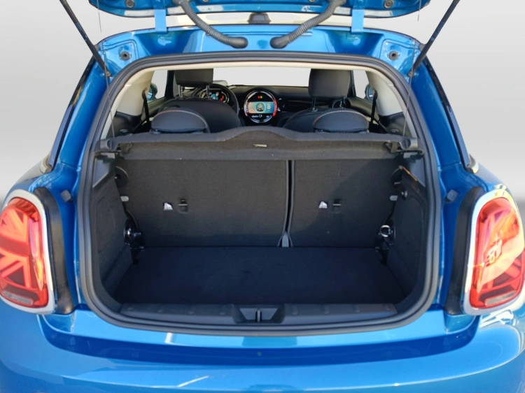 18 - MINI Cooper Mini 3p 1.5 Cooper Classic auto