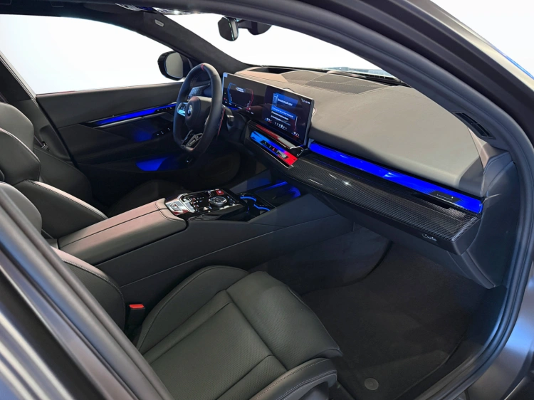 17 - BMW M M5 M5 Touring