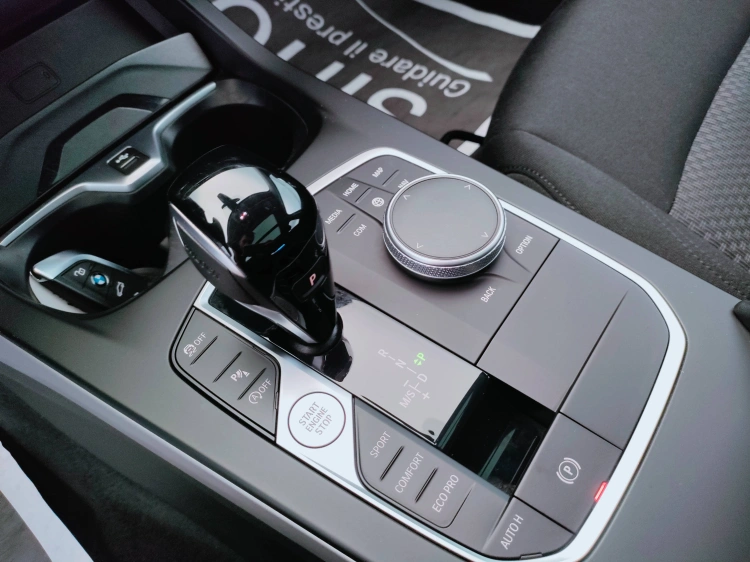 13 - BMW Serie 1 116i Business Advantage auto
