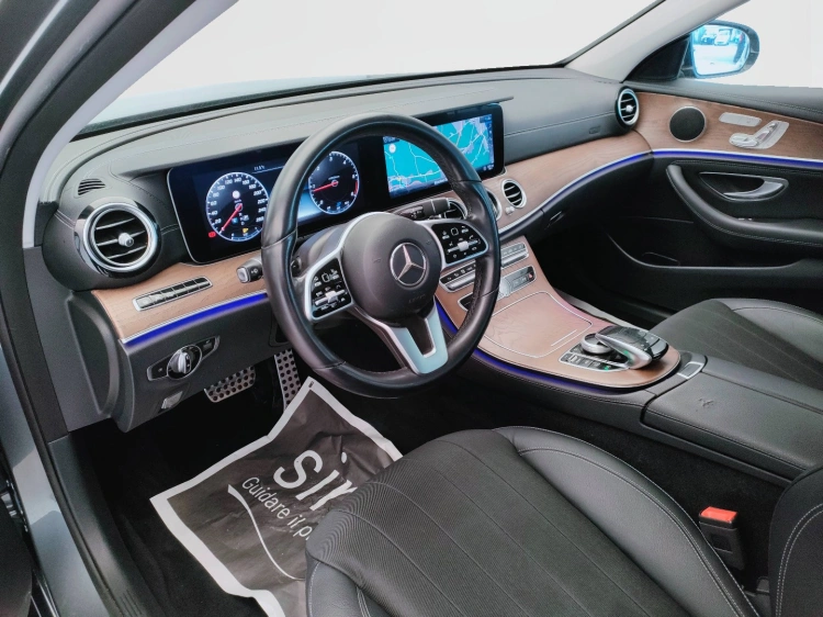 14 - Mercedes-Benz Classe E SW All-Terrain 220 d Premium 4matic auto