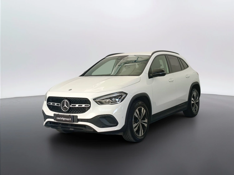 1 - Mercedes-Benz GLA 180 d Sport Plus auto