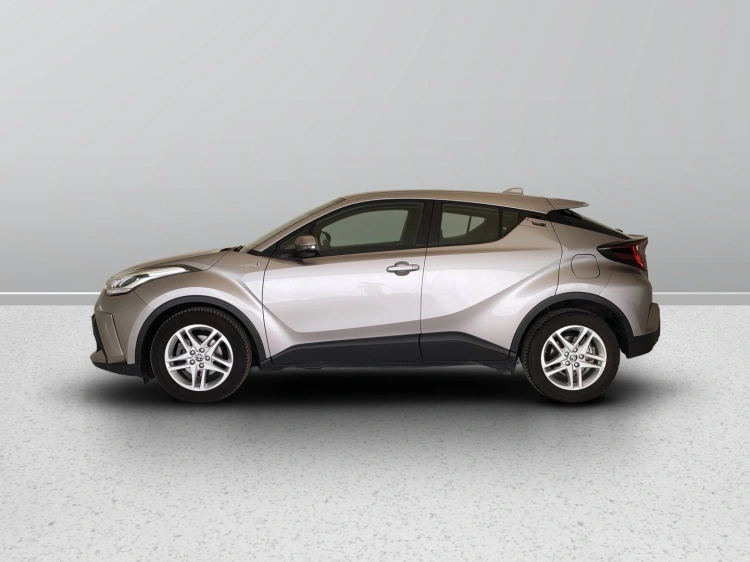 3 - Toyota C-HR C-HR 1.8h Active e-cvt