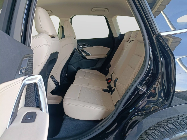9 - BMW X1 X1 sdrive18d X-Line auto