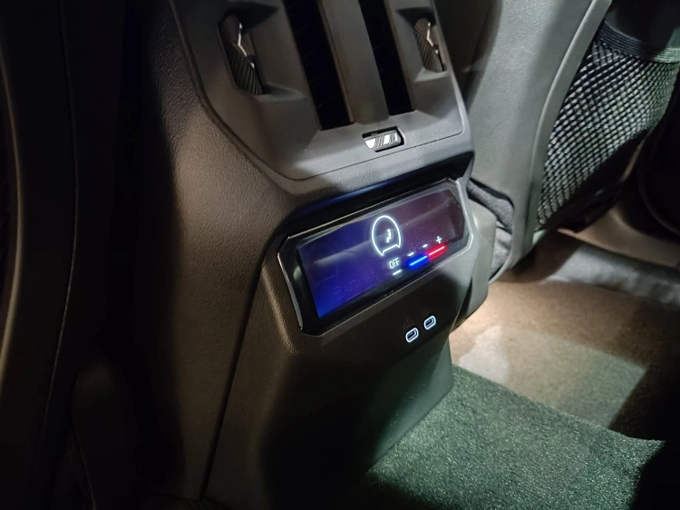 12 - BMW X3 BMW X3 xDrive20d