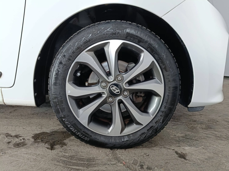 16 - Hyundai i10 i10 1.0 Prime