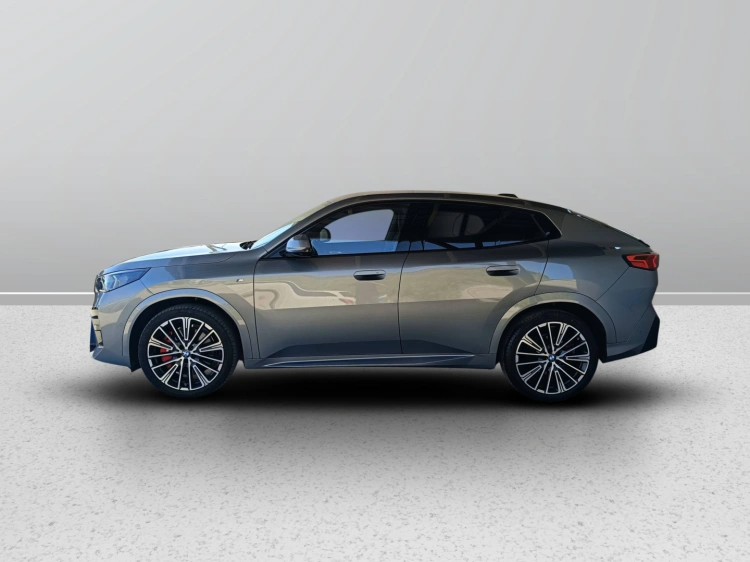 3 - BMW X2 X2 sdrive 18d MSport auto