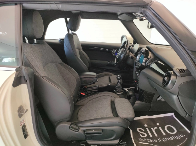 9 - MINI One Mini Cabrio 1.5 One