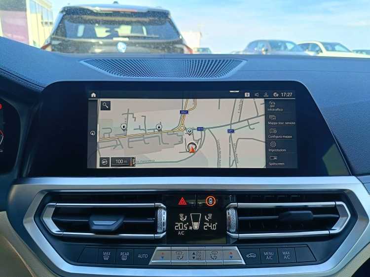 15 - BMW Serie 3 320d Touring Luxury auto