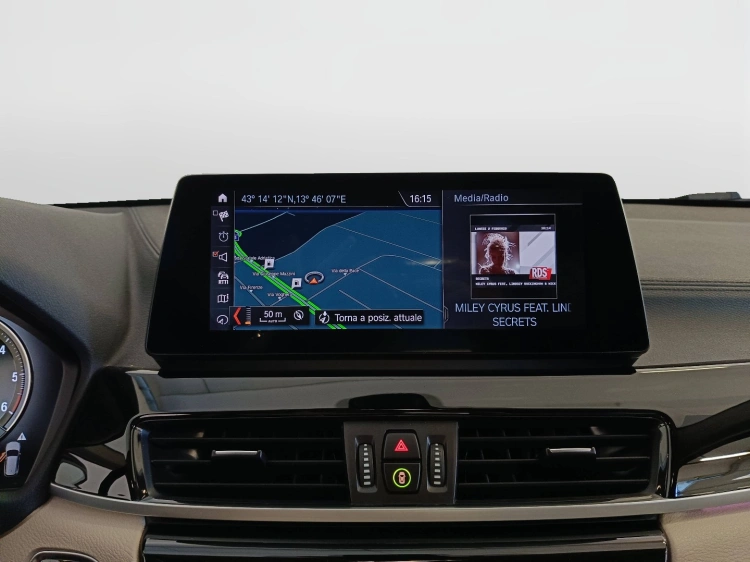 13 - BMW X1 X1 xdrive18d xLine Plus auto