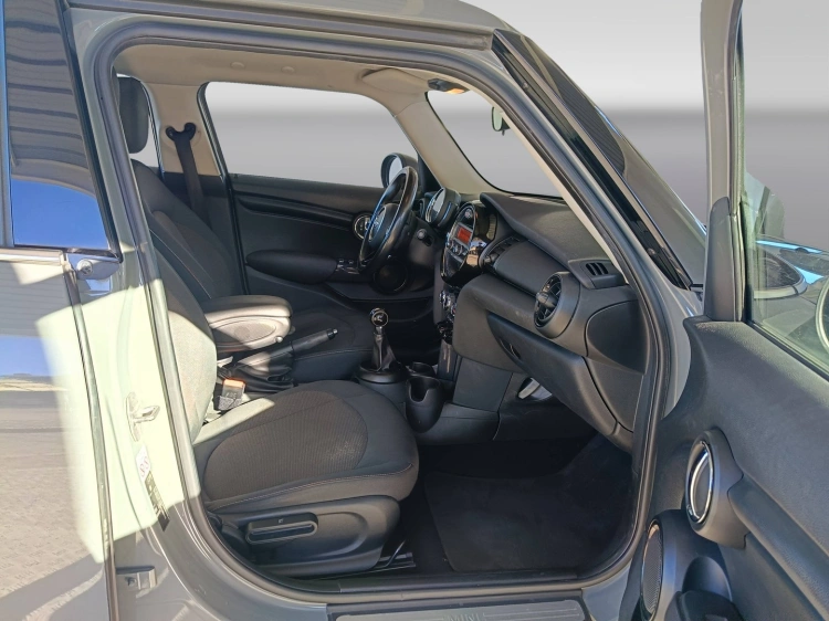 11 - MINI Cooper Mini 1.5 One D Boost 5p my18