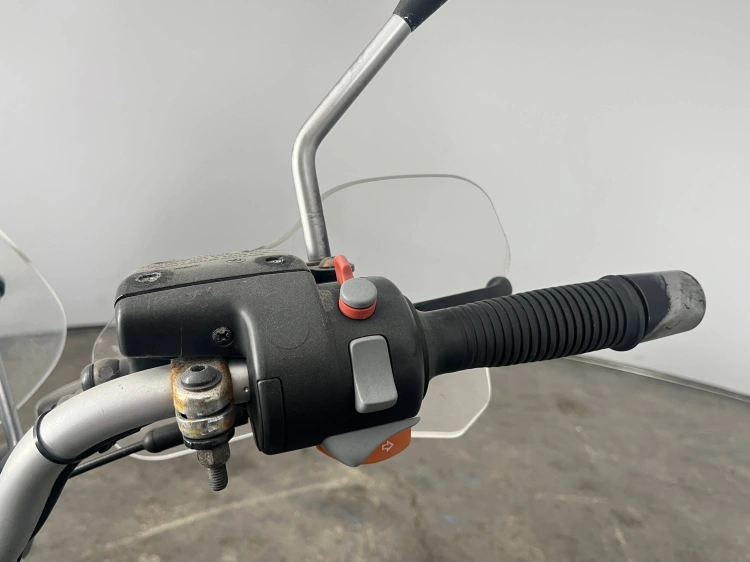 7 - BMW Motorrad R R 850 R Confort