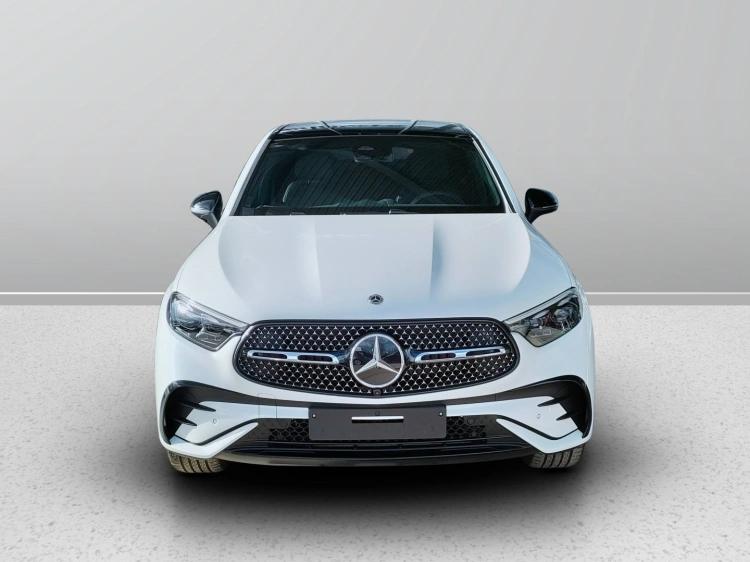 2 - Mercedes-Benz GLC 220 d 4MATIC Coupe