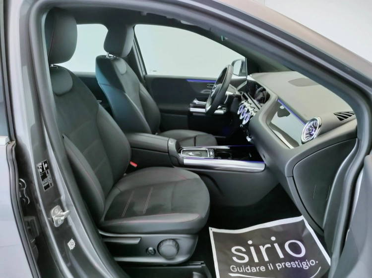 15 - Mercedes-Benz Classe B 180 d AMG Line Advanced Plus auto