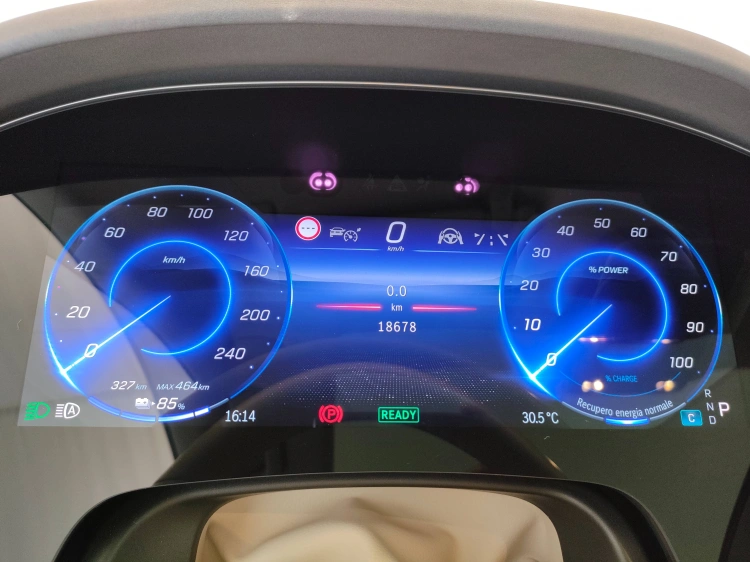 20 - Mercedes-Benz EQS Suv 450 AMG Line Business Class 4matic auto
