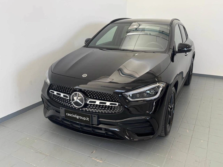 2 - Mercedes-Benz GLA 180 d Premium auto