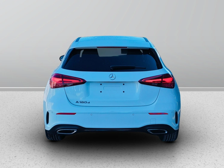 4 - Mercedes-Benz Classe A 180 d Automatic