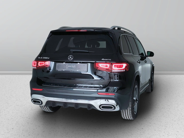 6 - Mercedes-Benz GLB 200 d Premium 4matic auto