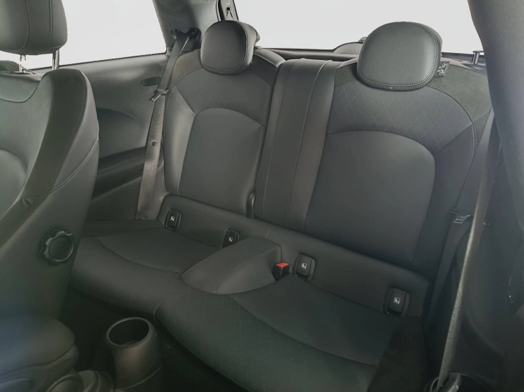 9 - MINI Cooper Mini 3p Cooper SE Classic auto