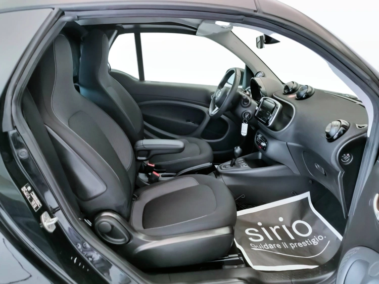 10 - smart fortwo Fortwo Cabrio eq Pulse 22kW