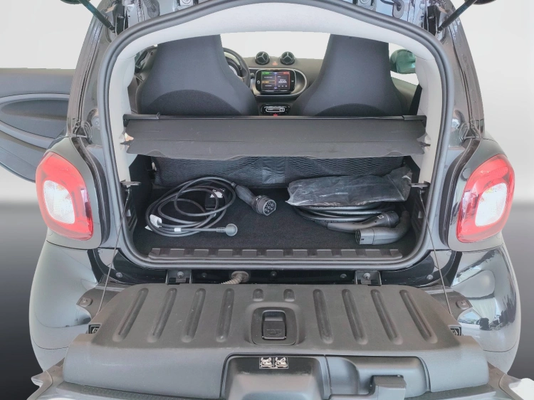 12 - smart fortwo Fortwo eq Passion 22kW