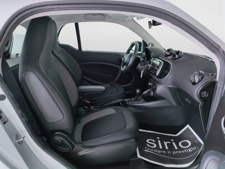 10 - smart fortwo Fortwo eq Passion 4,6kW