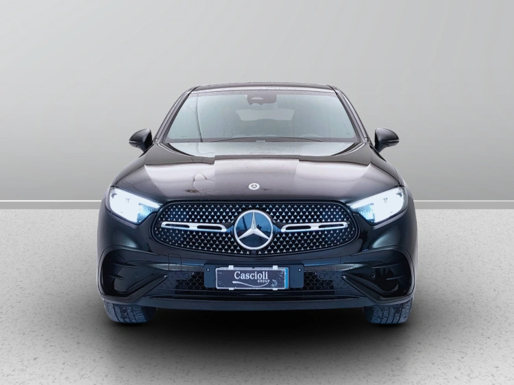 2 - Mercedes-Benz GLC Coupe 300 d AMG Line Advanced Plus 4matic auto