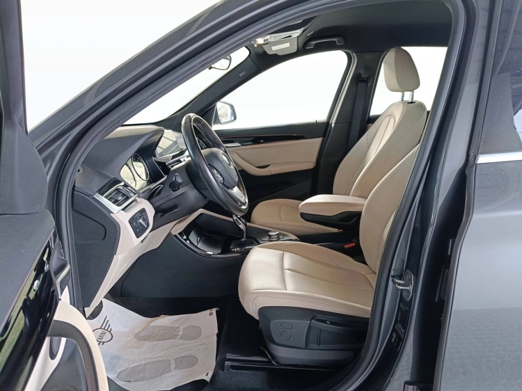 8 - BMW X1 X1 sdrive18d xLine auto my18